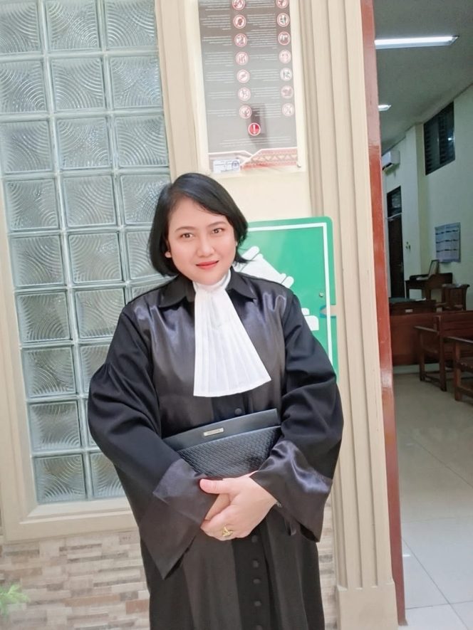 
 Jaksa penuntut umum  tuntut oknum LSM 10 bulan penjara