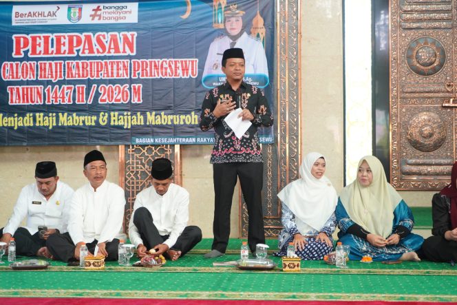 
 Bupati Pringsewu resmi lepas calon jemaah haji 2026  sebanyak 466 jemaah.