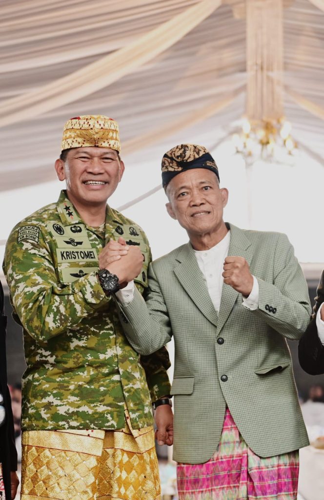 
 Pangdam XXI Radin Inten  Mayjend Kristomei Sianturi Seangkonan Muari dengan Ansyori Sabak