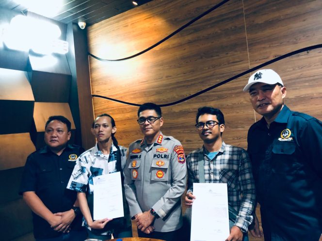 
 Dua Jurnalis di Aniaya Saat Meliput Proyek Pembangunan Gapura UIN Lampung