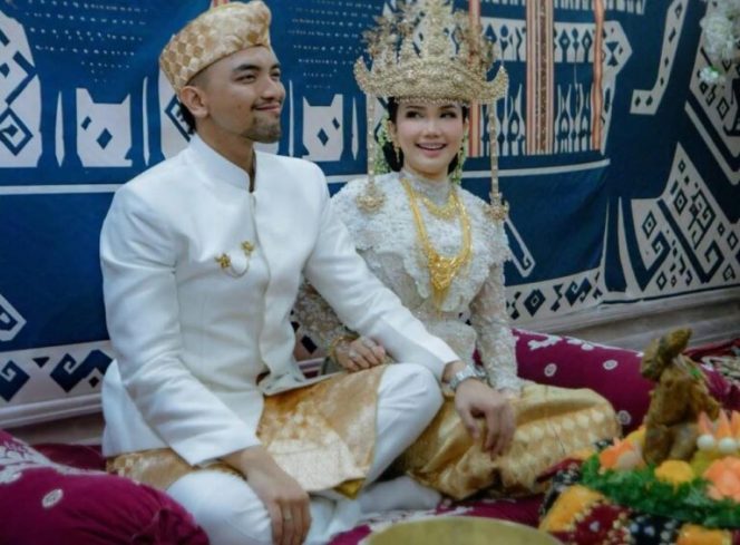 
 Prosesi Pernikahan Nilam Suri Djausal dengan M Al fathir