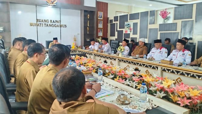 
 Bupati Tanggamus Terima Audensi Apdesi Merah Putih